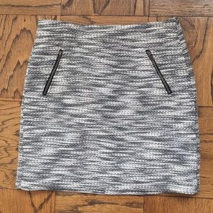 LOFT skirt - size 4 petite